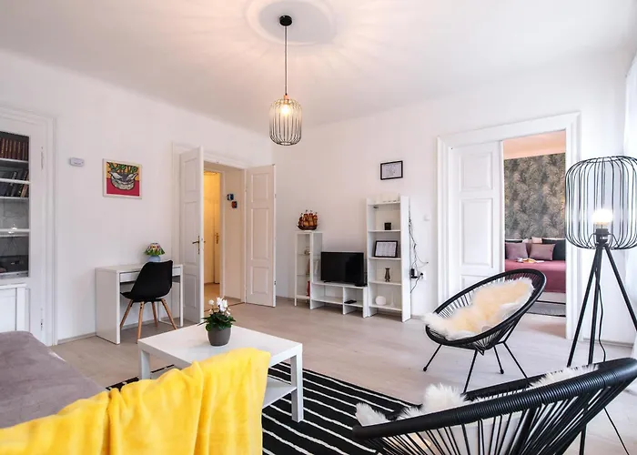 Capo Franko Apartment