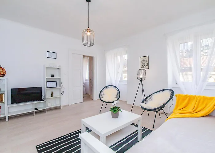 Capo Franko Apartment